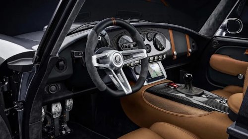 The AC Cobra GT Coupe Is A $320,500 Carbon-Fiber V8 Throwback