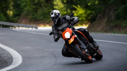 What Do Handlebar Risers Do On A Motorcycle?