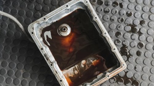 What The Color Of Your Transmission Fluid Is Telling You