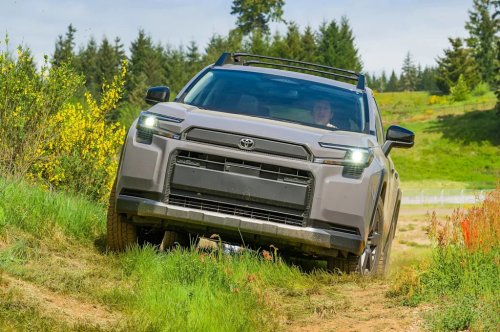Toyota, Toyota RAV4, Toyota RAV4 Vs. RAV4 Hybrid: One Is Clearly Smarter To Buy