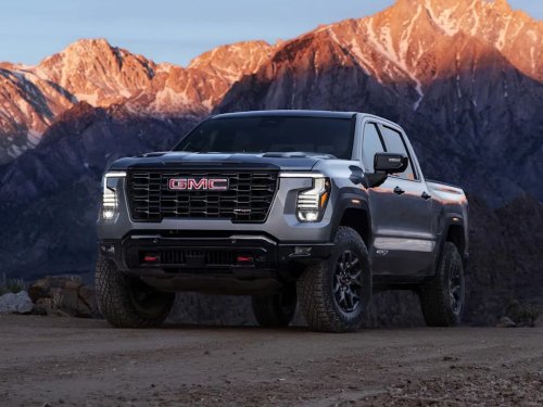 The Silverado and Sierra Finally Get Wider, Redesigned Seats