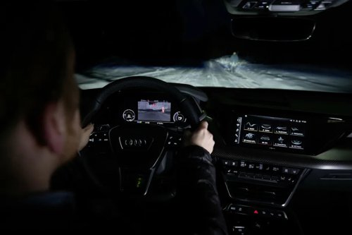NHTSA Will Rewrite Outdated Headlight Rules to Tackle Blinding Glare