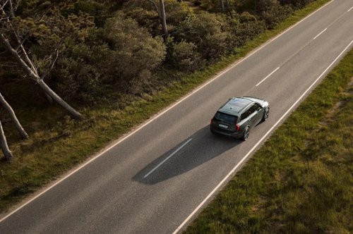 View Photos of the 2028 Volvo XC90 Hybrid