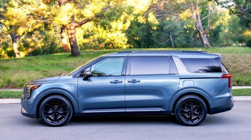 Ranking All 5 Current Production Minivans According To Which One Is Fastest