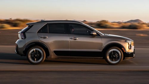 The New 2027 Kia Niro Hybrid Gets Better Tech, but Still No AWD