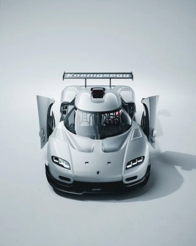 Koenigsegg CCGT1 Reveal Turns a Failed GT1 Racer Into a 1,600-HP Track Weapon