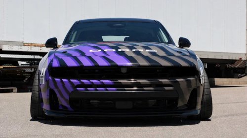 Dodge Reveals Two 750-HP Manual Charger SIXPACKs You Can’t Buy