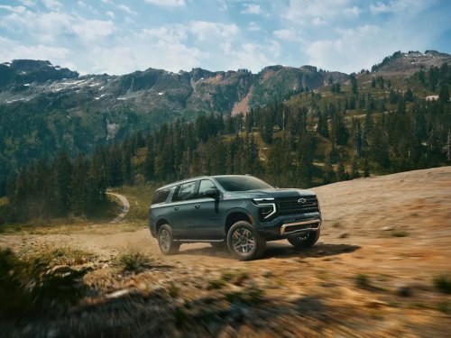 Chevrolet, Ford, Ford Expedition, Chevrolet Suburban Vs. Ford Expedition: Which One Has More Cargo Space?