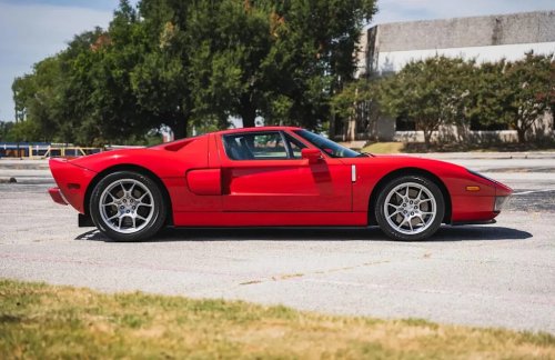 Ford, Ford GT, 2005 Ford GT for Sale With 8,000 Miles
