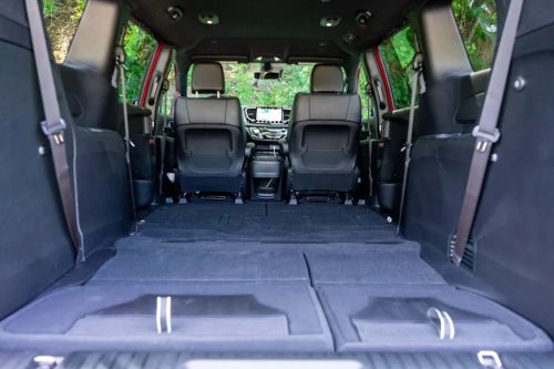 2027 Chrysler Pacifica Review: New Style, Same Tricks