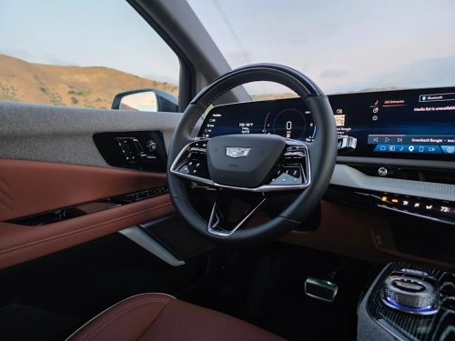 Cadillac, 29,347 Cadillac Optiqs Recalled Over Power Window Injury Risk