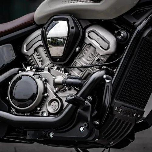 Benda’s Stunning New Retro-Styled Cruiser Brings a V4 to a V-Twin Fight