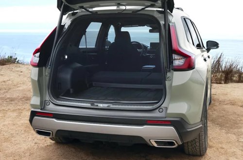 Honda, Honda CR-V, Toyota, Toyota RAV4, Honda CR-V Vs. Toyota RAV4: Which One Has More Cargo Space?