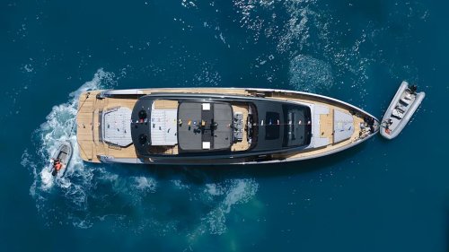 Range Rover, Rover, Pershing’s Sporty New 92-Foot Yacht Is Like a Range Rover for the Seas