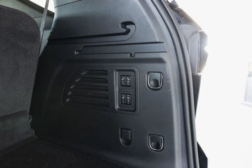 View Interior Photos of the 2027 Chevy Traverse High Country