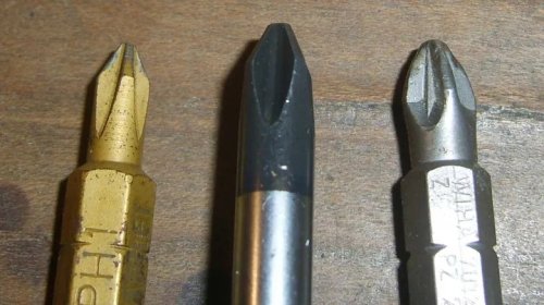 If You're Working On Japanese Cars, You Should Get A Set Of JIS Screwdrivers