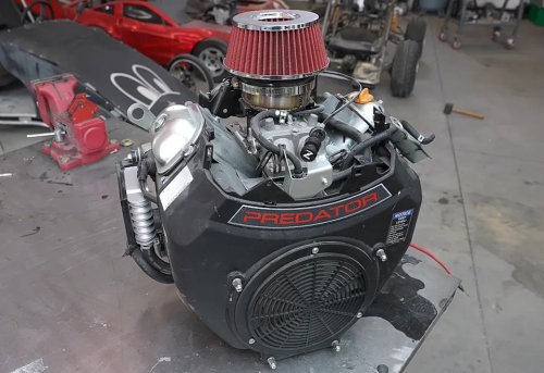 MINI, Someone Shoved a 670cc V-Twin Engine in a Mini Bike, and It’s Just As Terrifying as It Sounds