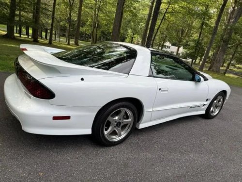 Fourth Gen at Carlisle Auctions: This Time-Capsule 1998 Pontiac Trans Am WS6 Is Ready to Turn Heads