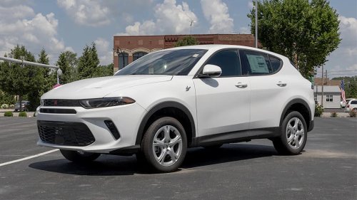 Chrysler, SEAT, Nearly 50,000 Chrysler vehicles recalled over seat belt safety defect