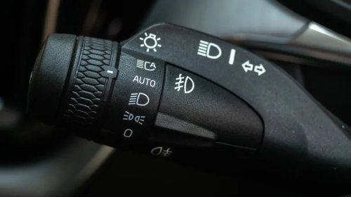 Yes, You're Hearing Snapping Twigs Every Time You Turn On Your Volvo's Turn Signal