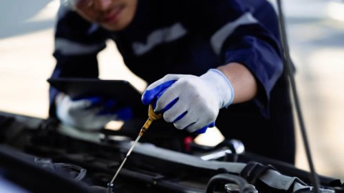 How Much Does An At-Home Oil Change With A Mobile Mechanic Typically Cost?