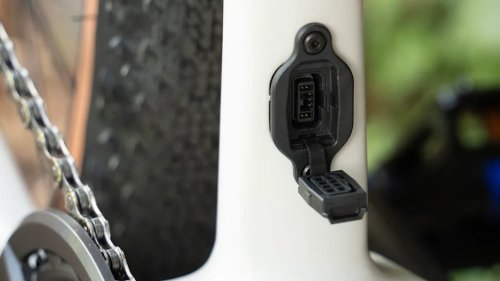 I tested Boardman’s powerful electric hybrid and its 85Nm motor makes molehills out of mountains