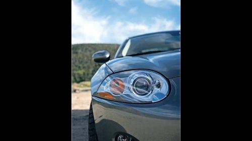 What If James Bond Had a Budget? He Might've Picked the 2007 Jaguar XK