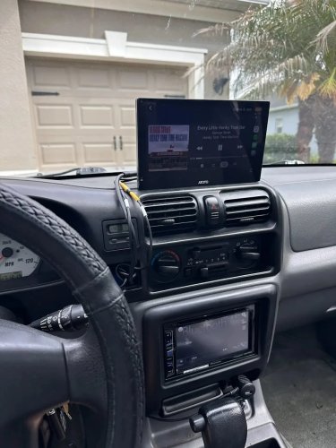 Isuzu, 2002 Isuzu Rodeo Sport S For Sale