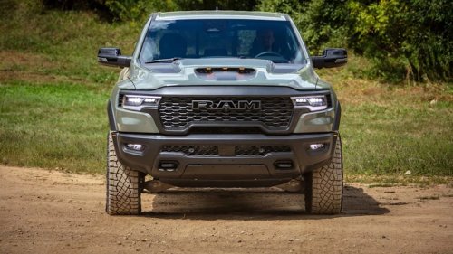 RAM, Ram Hemi V8 Returns Because Some Truck Buyers Won’t Consider Anything Else