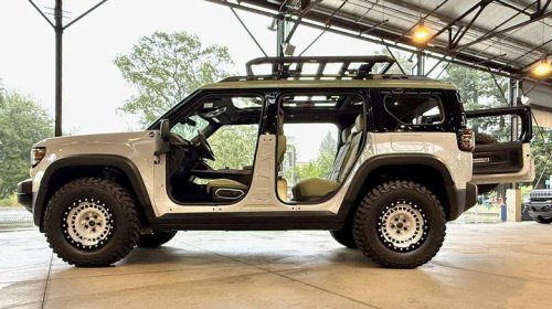 Jeep's Recon Doesn't Drive Like An Electric Wrangler: Where It Wins And Where It Falls Short