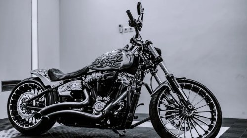 Touring, Harley-Davidson Cruiser Vs. Touring Motorcycles: What's The Difference?