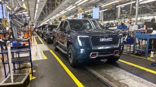 GM Is Now Shipping New EVs With Materials Recycled From Old Batteries
