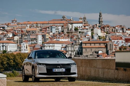 DS No4 E-Tense