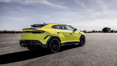 The Lamborghini Urus SE Performante in Photos