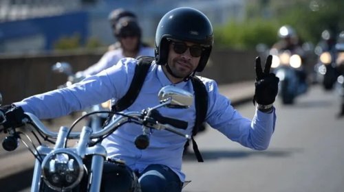 What Does It Mean When A Biker Points Two Fingers Up?