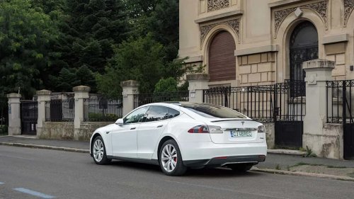 Used Tesla Model S Prices Have Fallen Dramatically. But Their Batteries Are Holding Up Great