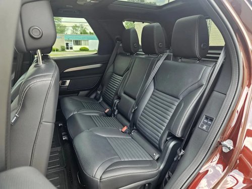 See Every Angle of The 2026 Land Rover Discovery