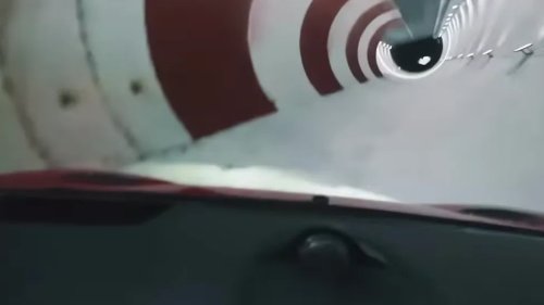 SUV, Video: Chinese SUV Does 360° Loop In A Tunnel