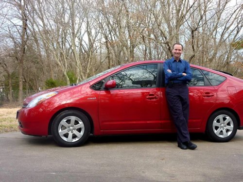 If you want to save cash on gas, take some tips from America's fuel-efficiency freaks