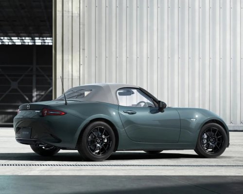 Japan’s Enthusiast Droptop Gets a Tempting Driver’s-Grade Overhaul