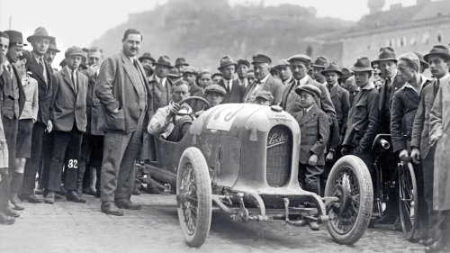 Porsche, How Porsche Made Weight Its Superpower