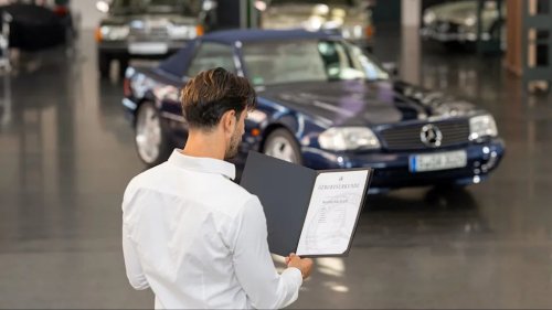 Mercedes-Benz Is Now Issuing ‘Birth Certificates’ for Cars Made Between 1986 and 2010