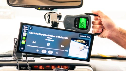 CarPlay Screens Are an Easy Way to Modernize an Older Car. These Are the Best We Tested.
