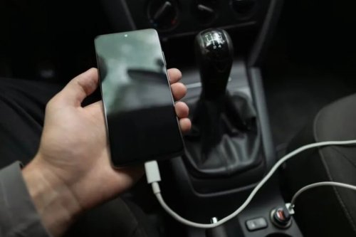 Charging Your Phone in the Car Isn't Costing You Much