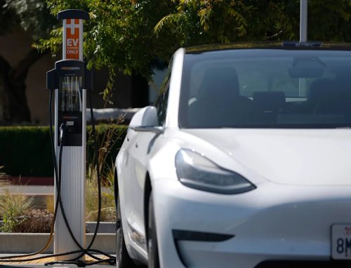 Broken Chargers Are Becoming America’s Next Big EV Challenge