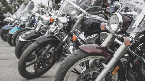 The Easy Hack Motorcycle Riders Will Want To Know When Parking On Uneven Ground