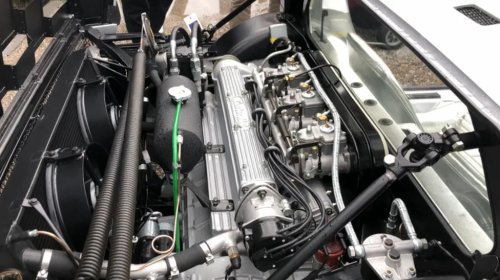 The Transverse Inline-6 Is A Stupendously Rare Engine Layout For Good Reason