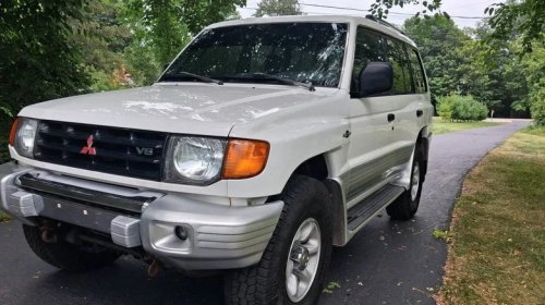 Mitsubishi, At $9,800, Is This 2000 Mitsubishi Montero Limited The Full Monty?
