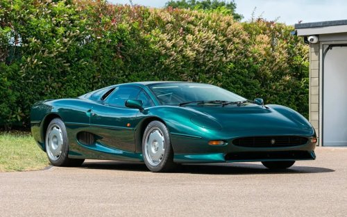 Lewis Hamilton’s father sells classic car collection for £1.7m