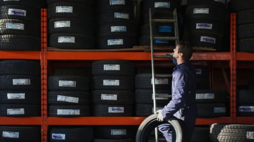Michelin CrossClimate2 Vs Bridgestone WeatherPeak: What's The Difference?